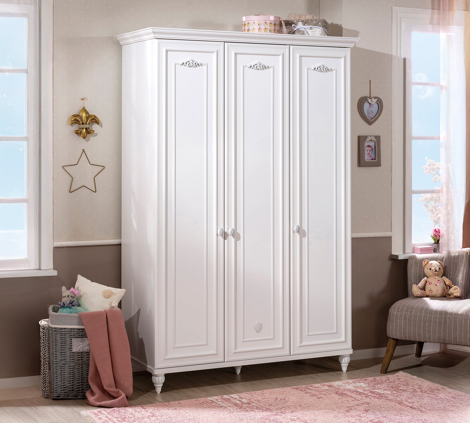 Romantica Dollap 3 dyer