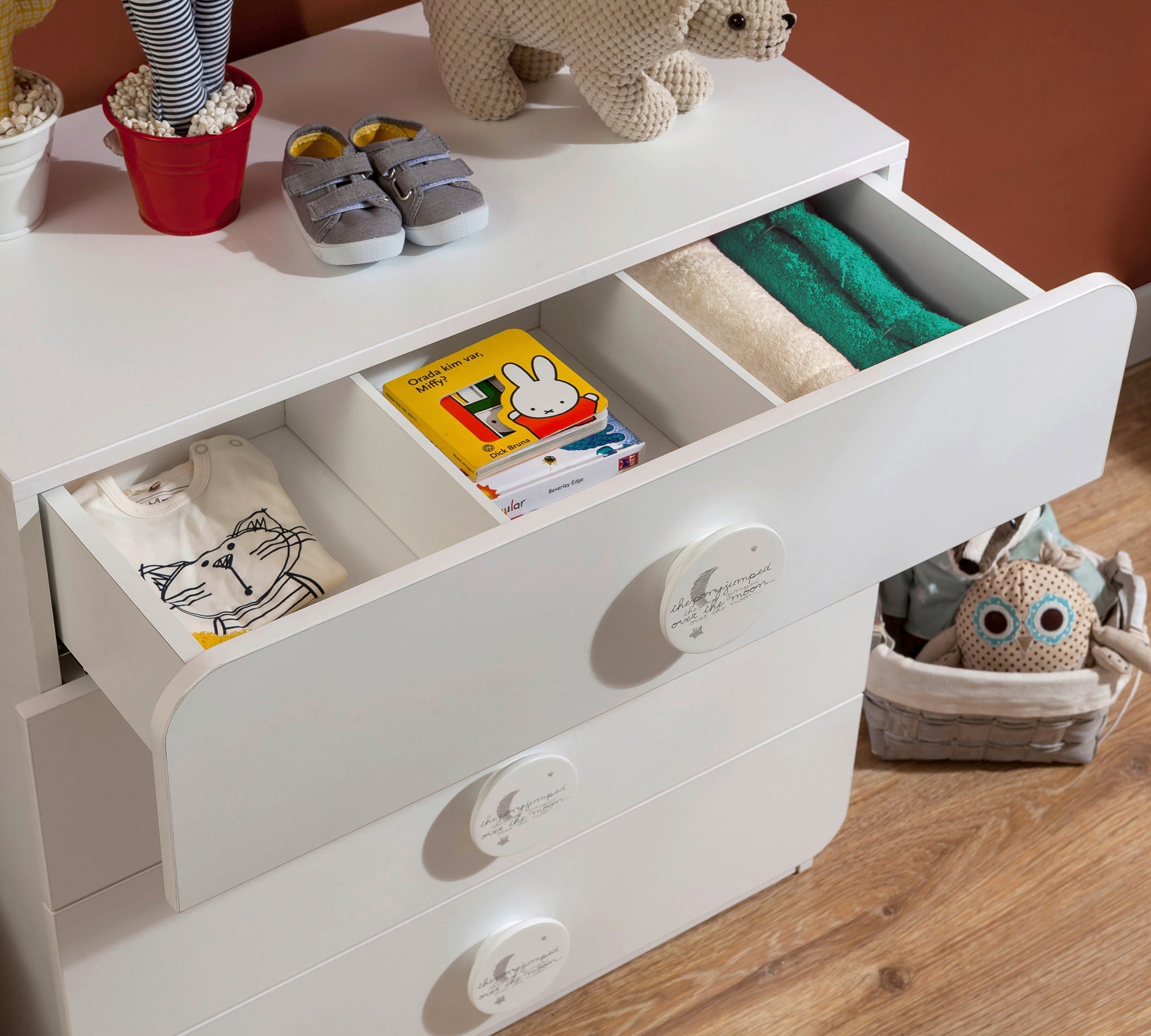 Baby Cotton Komodë me Fijoka