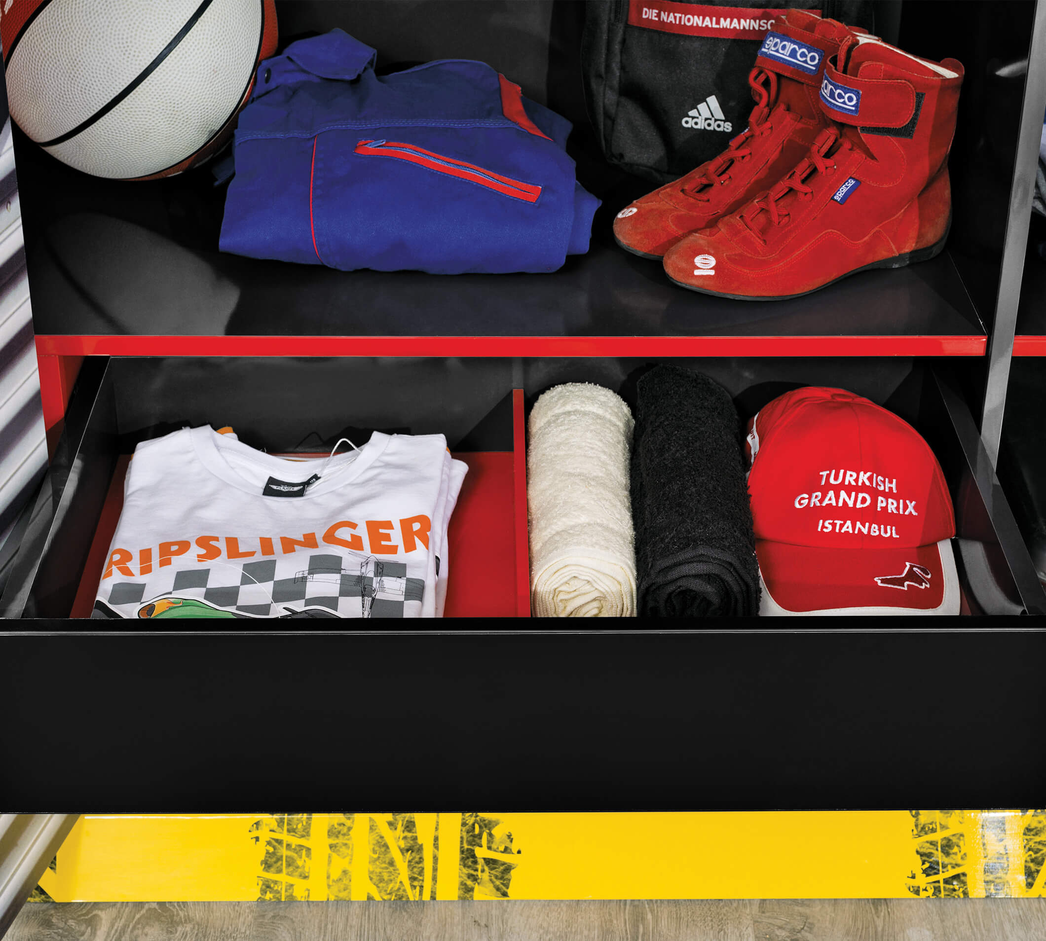 CHAMPION RACER Wardrobe with  3 door